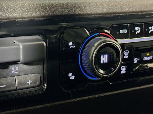 Certified 2024 Chevrolet Silverado 1500 LT w/ Safety Package image 18