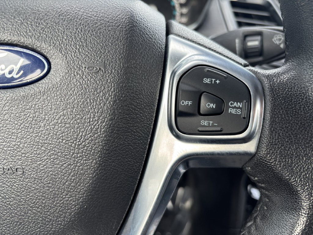 Used 2017 Ford Fiesta Titanium FWD image 15