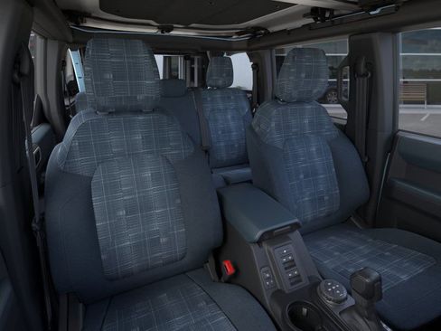 New 2025 Ford Bronco Heritage Edition image 10