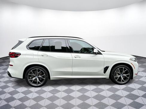 Used 2024 BMW X5 xDrive50e w/ M Sport Package AWD/4WD image 8