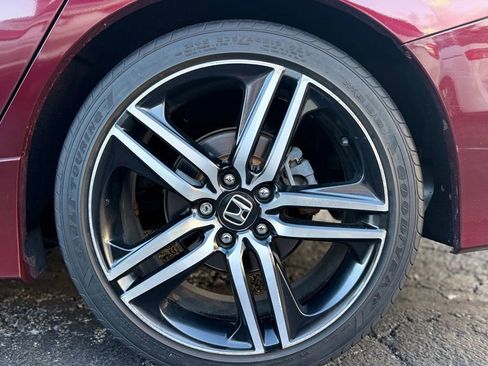 Used 2016 Honda Accord Touring image 7