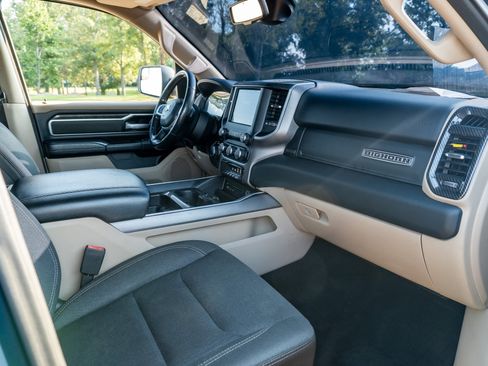 Used 2019 RAM 1500 Big Horn RWD image 16