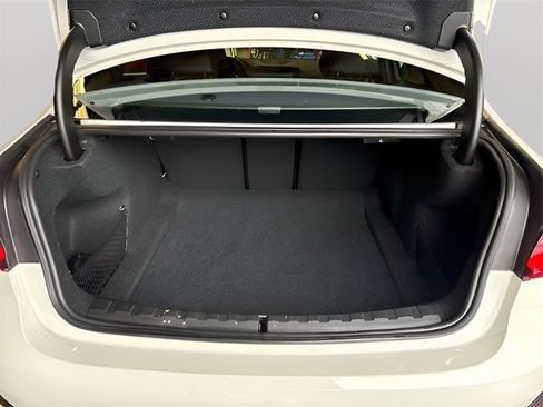 Used 2020 BMW 330i xDrive Sedan w/ Convenience Package image 24