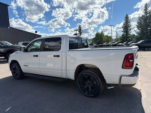 New 2026 RAM 1500 Express AWD/4WD image 17