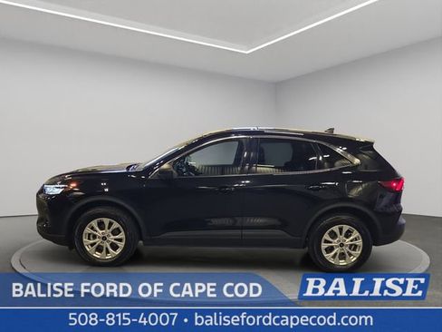 Used 2024 Ford Escape Active AWD/4WD image 3