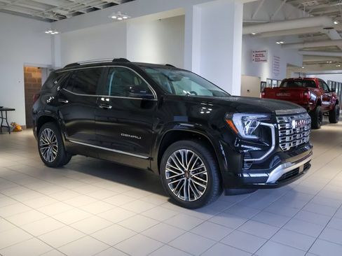 New 2027 GMC Terrain Denali w/ LPO, Floor Liner Package AWD/4WD image 1