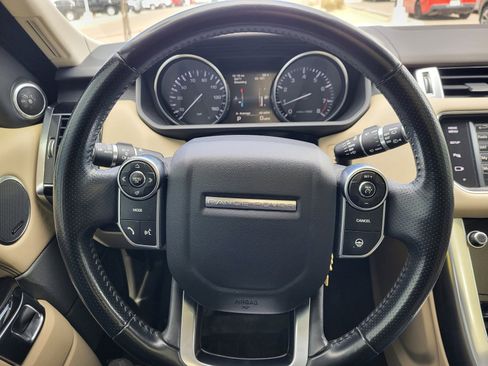 Used 2015 Land Rover Range Rover Sport HSE image 9