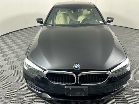 Used 2017 BMW 530i xDrive AWD/4WD image 8
