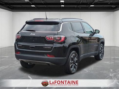 Used 2023 Jeep Compass Limited AWD/4WD image 5