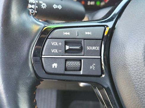 Used 2025 Honda HR-V Sport image 18