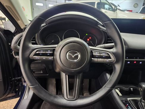 Used 2021 MAZDA MAZDA3 s image 26