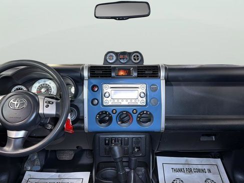 Used 2011 Toyota FJ Cruiser 4WD w/ Convenience Pkg image 15