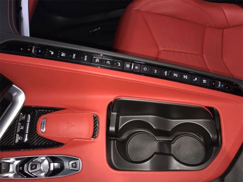 Used 2025 Chevrolet Corvette Z06 image 16