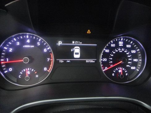 Used 2023 Kia Forte LXS w/ LXS Technology Package FWD image 9