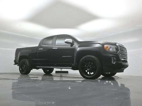 Used 2022 GMC Canyon Denali AWD/4WD image 3