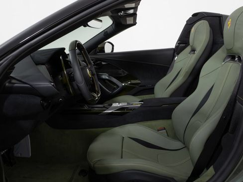 Used 2026 Ferrari 12Cilindri Spider RWD image 4