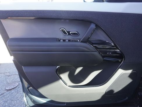 New 2025 Land Rover Range Rover Sport Dynamic SE image 17