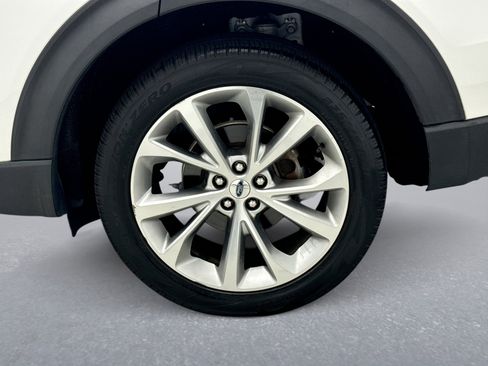 Used 2021 Ford Explorer Platinum w/ Equipment Group 601A AWD/4WD image 29