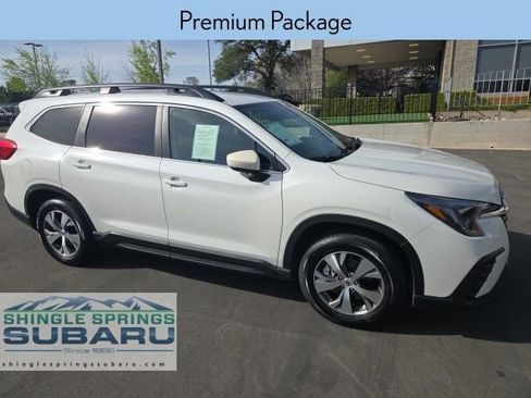 Certified 2025 Subaru Ascent Premium AWD/4WD image 2