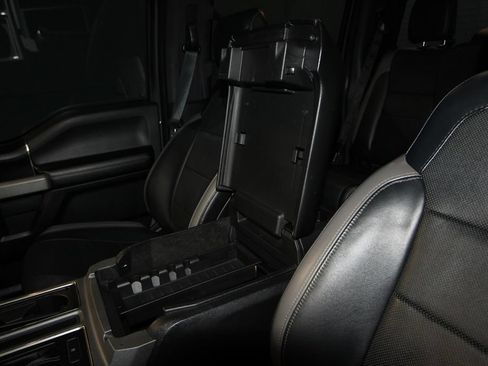 Used 2018 Ford F150 Raptor w/ Equipment Group 802A Luxury AWD/4WD image 23