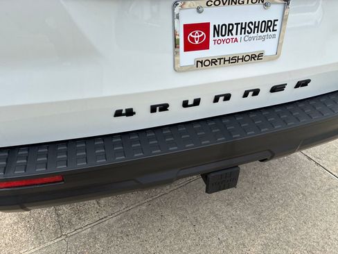 New 2026 Toyota 4Runner SR5 AWD/4WD image 6