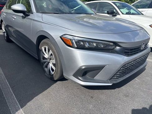 Used 2023 Honda Civic LX image 3