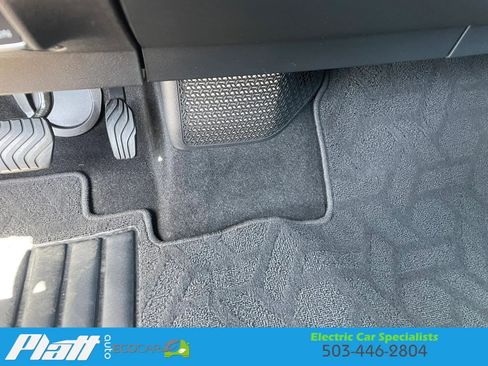 Used 2023 Nissan Ariya AWD image 28
