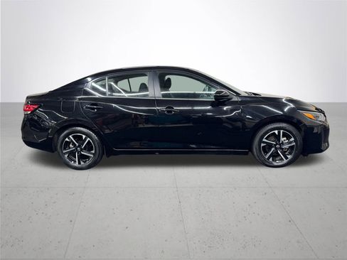 Used 2024 Nissan Sentra SV image 8