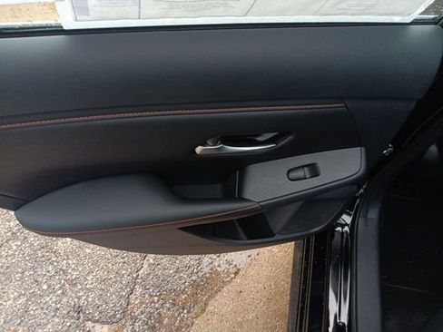 New 2025 Nissan Sentra SR image 29