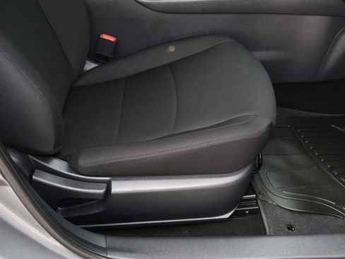 Used 2024 Nissan Sentra S image 18