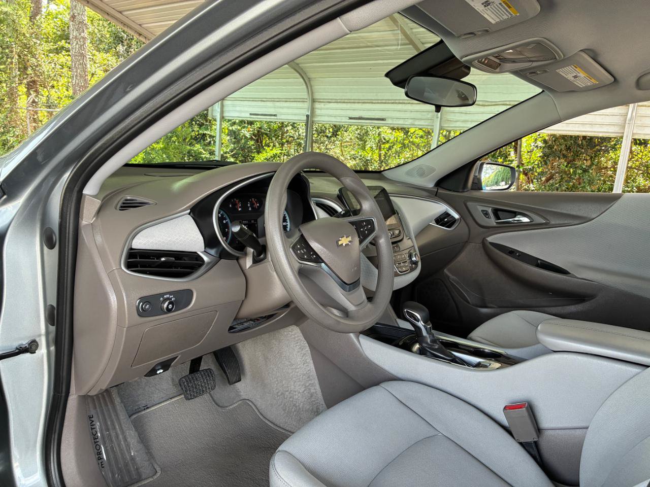 Used 2025 Chevrolet Malibu LT FWD image 13