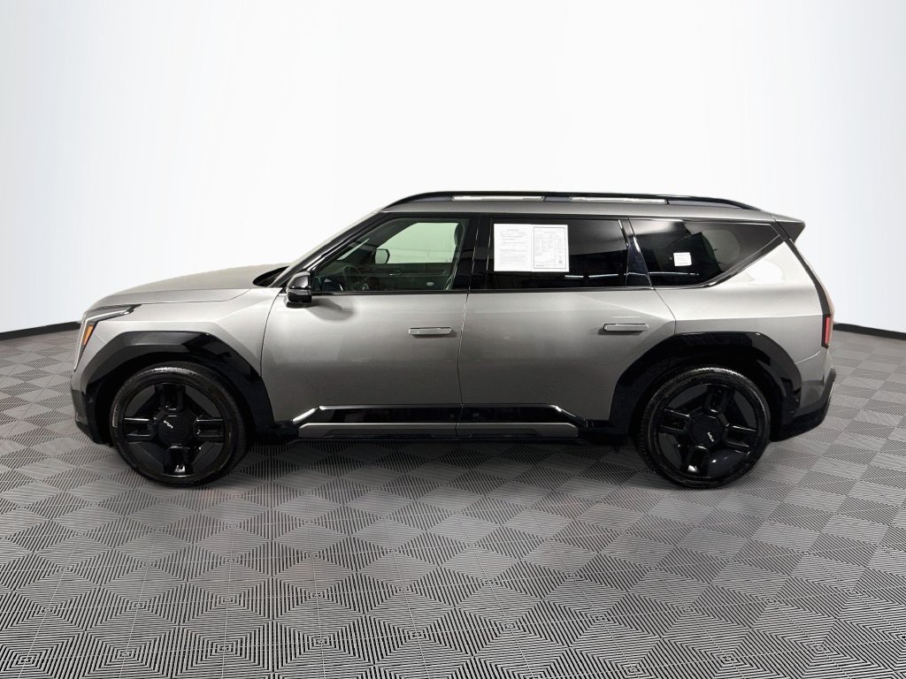 Used 2024 Kia EV9 GT-Line AWD/4WD image 8