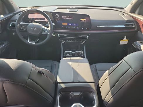 New 2026 Chevrolet Traverse Z71 w/ Enhanced Driving Package AWD/4WD image 24