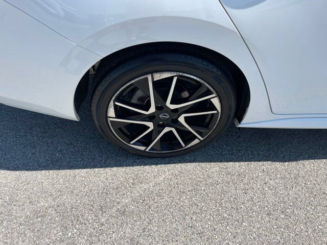 Used 2024 Nissan Sentra SR FWD image 16