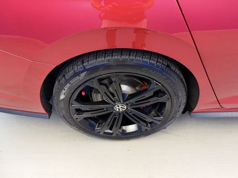 Used 2022 Volkswagen Jetta GLI Autobahn FWD image 8