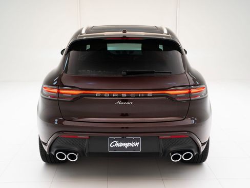 Used 2026 Porsche Macan AWD/4WD image 10