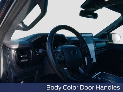 Used 2022 Ford Expedition Limited image 13