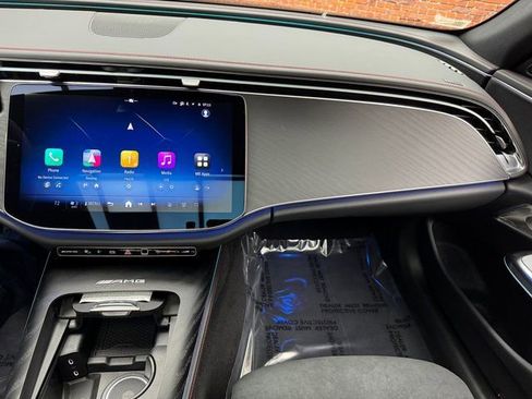 New 2026 Mercedes-Benz E 53 AMG e 4MATIC Sedan image 17