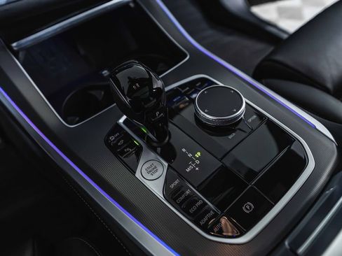 Used 2022 BMW X5 sDrive40i w/ M Sport Package image 29