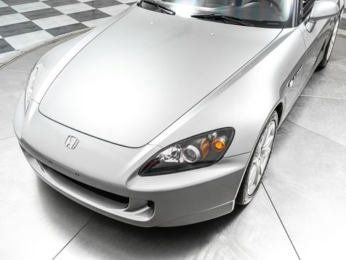 Used 2004 Honda S2000 image 31