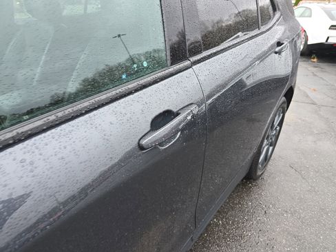 Used 2023 Chevrolet Equinox RS image 13