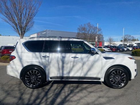 Used 2024 Nissan Armada Platinum w/ Captain's Chairs Package image 8