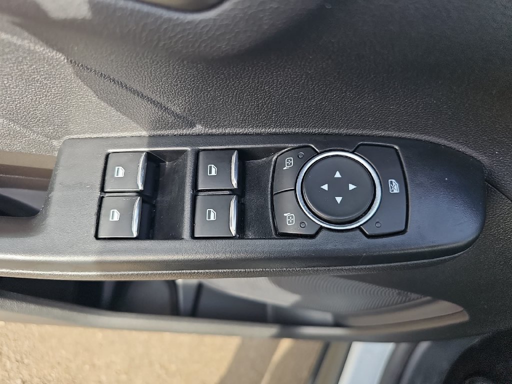Used 2025 Ford Escape SE FWD image 30