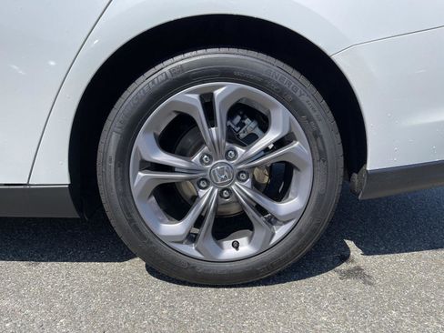Used 2024 Honda Accord EX image 24