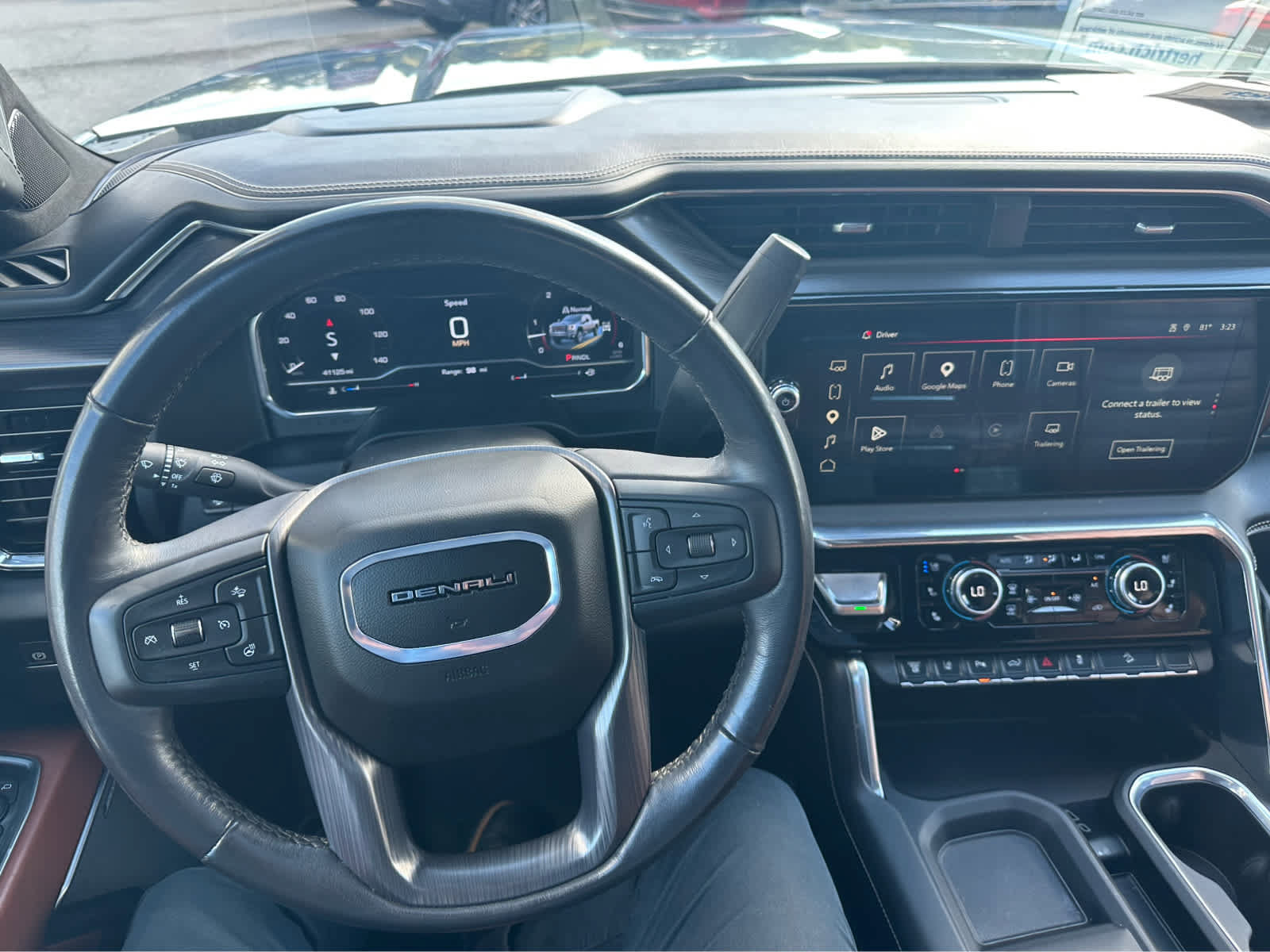 Used 2024 GMC Sierra 2500 Denali Ultimate w/ Max Trailering Package AWD/4WD image 14