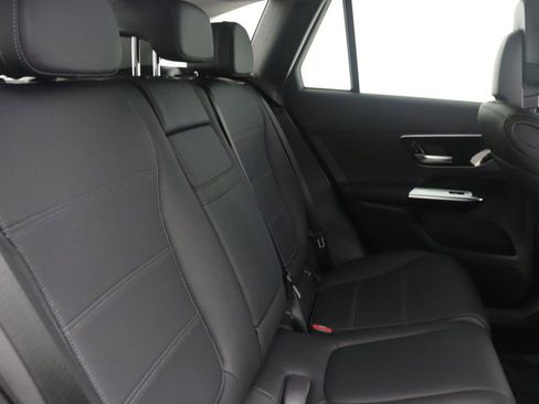 Certified 2025 Mercedes-Benz GLC 350e 4MATIC image 31