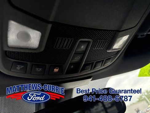 Used 2015 Ford F150 Lariat w/ Equipment Group 502A Luxury AWD/4WD image 26