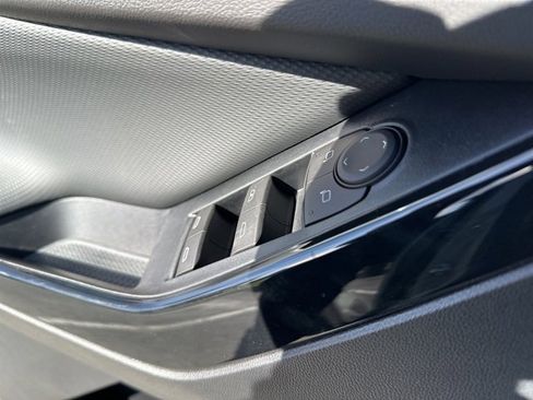 New 2026 Chevrolet Equinox LT w/ Safety and Technology Package image 9