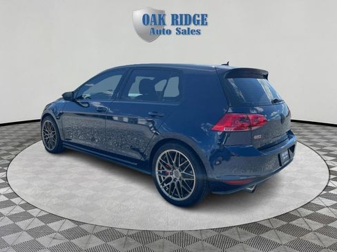 Used 2017 Volkswagen GTI SE FWD image 7