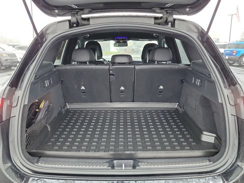 Used 2023 Mercedes-Benz GLC 300 4MATIC image 8